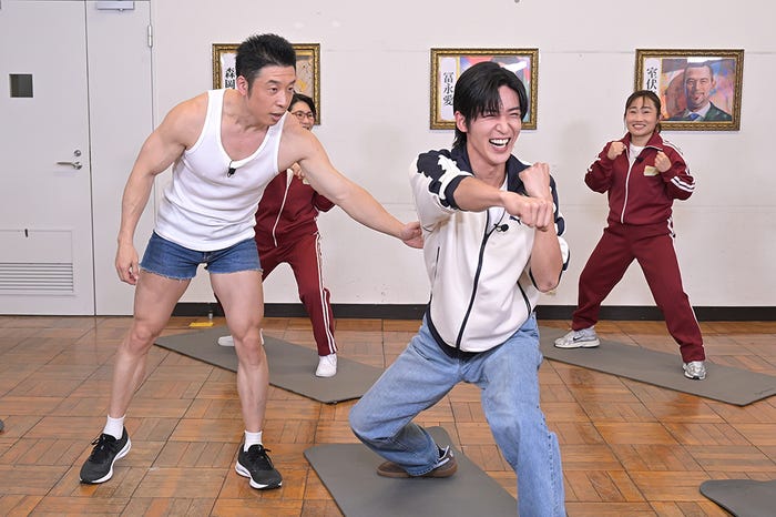 なかやまきんに君、目黒蓮、くわばたりえ、キンタロー。(C)MBS