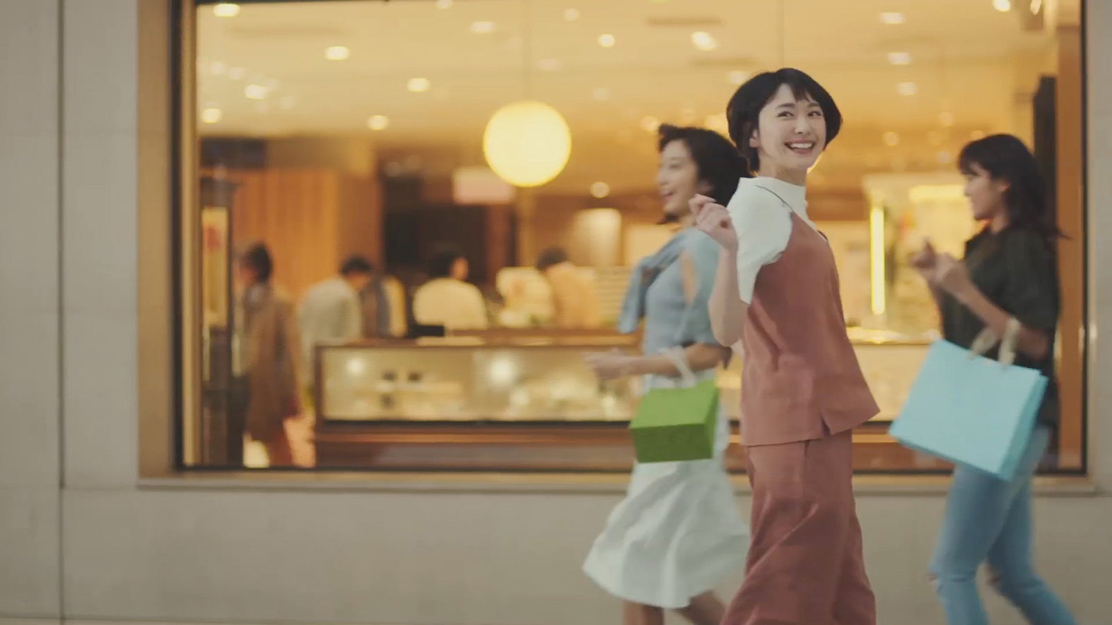 新垣結衣／新TVCM30秒編より（提供写真）