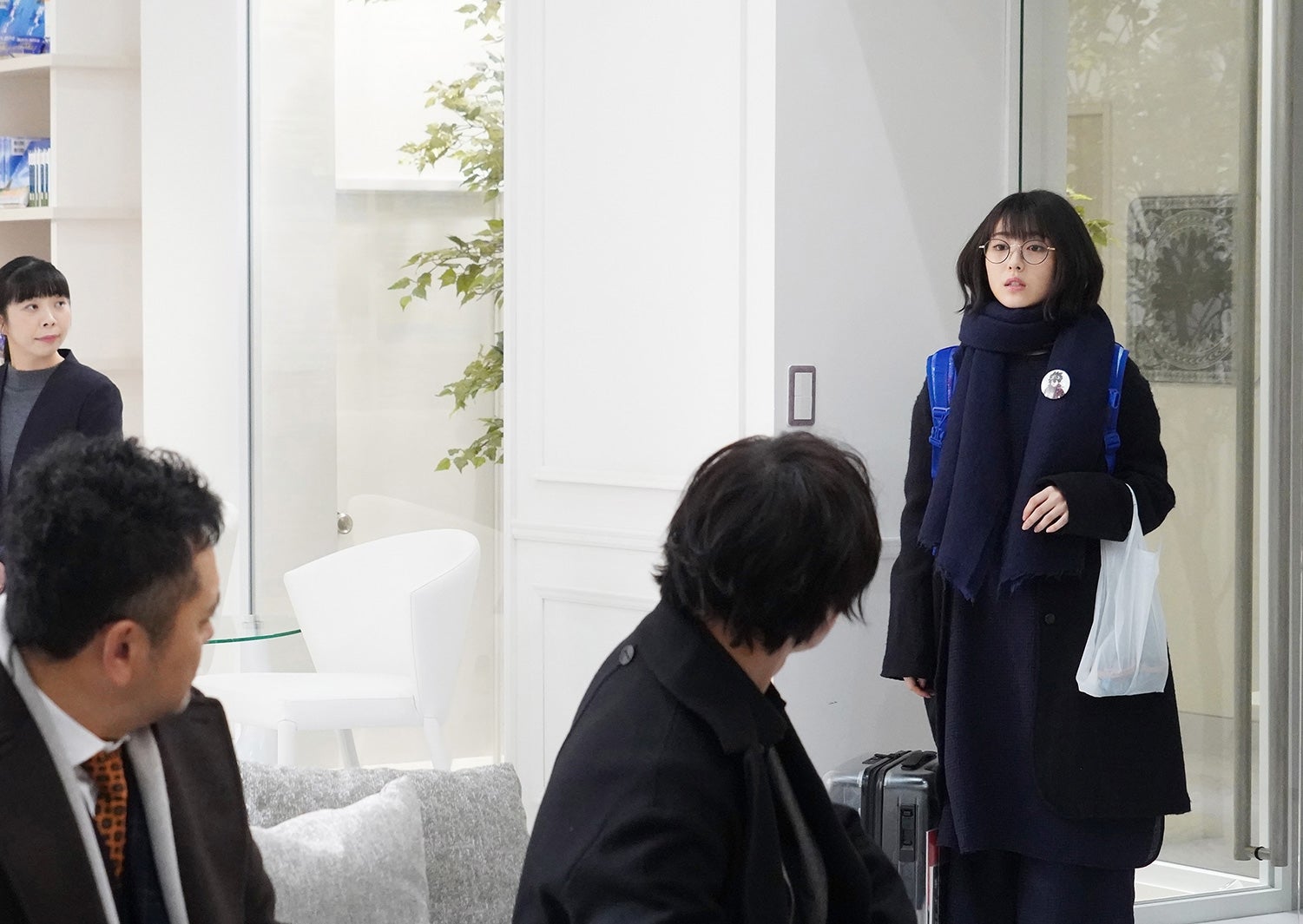 浜辺美波（C）真島ヒロ／講談社・NTV