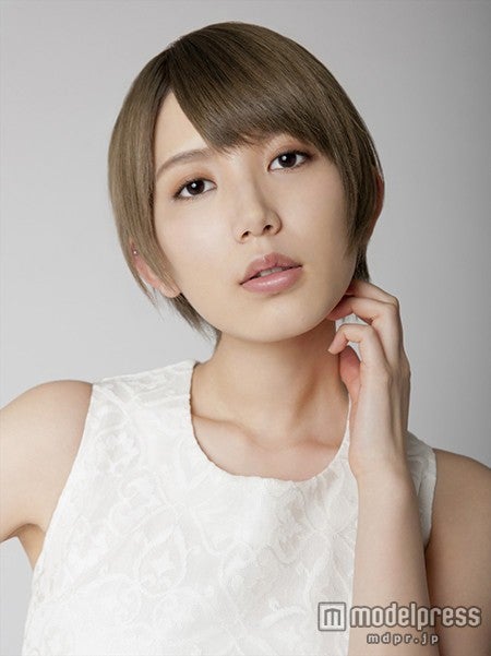 光宗薫、“ずぶ濡れ”で華麗にダンス しなやか美ボディで魅せる