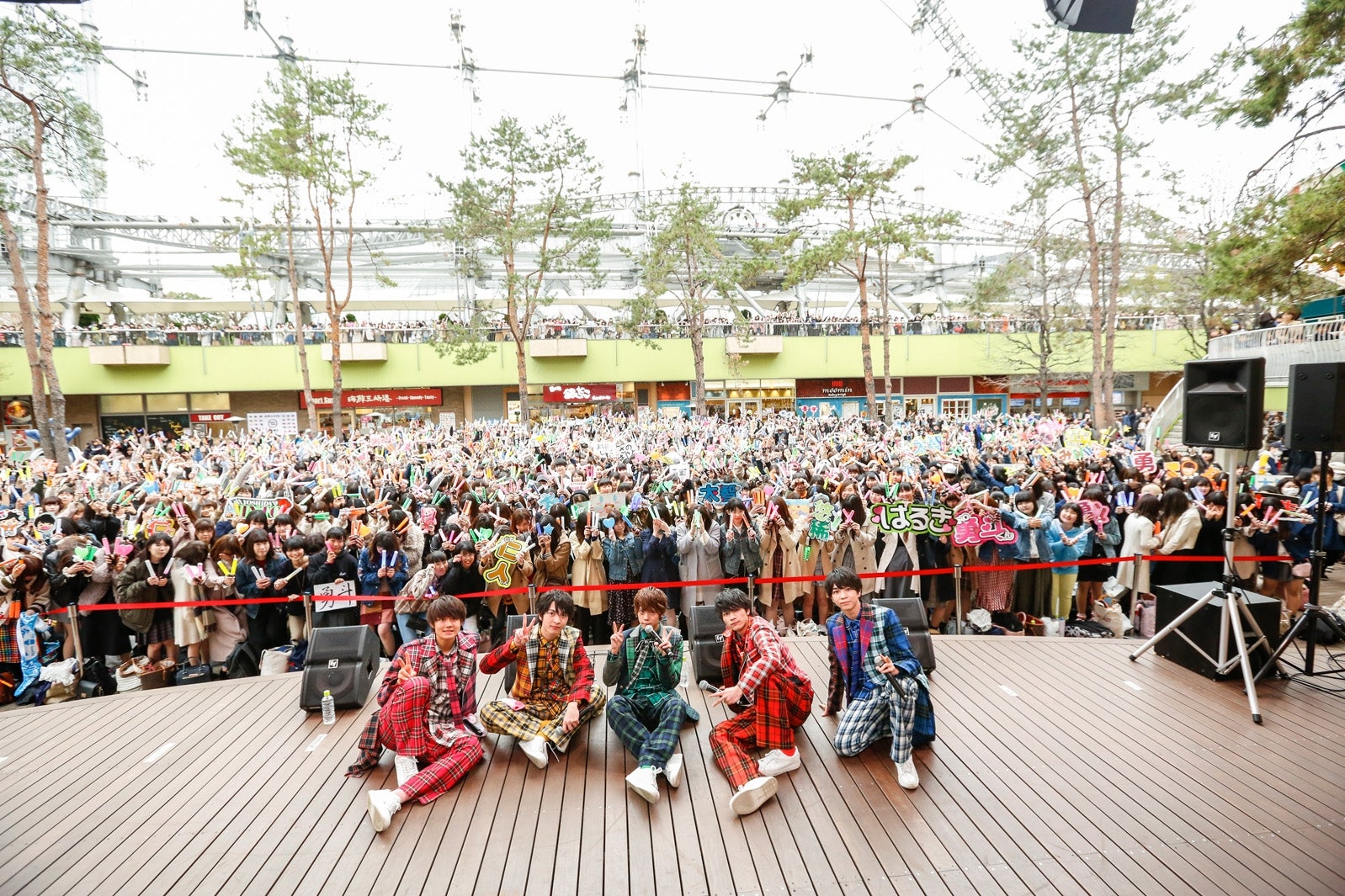 M!LK  Photo by 笹森 健一（提供写真）