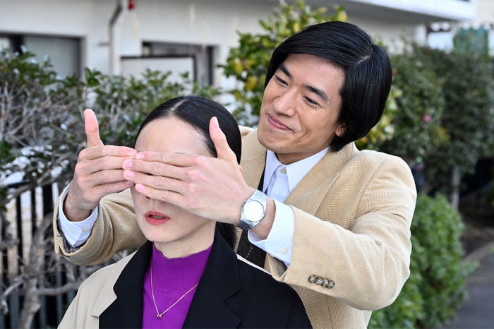 吉田羊、中島歩「不適切にもほどがある!」第9話より(C)TBS