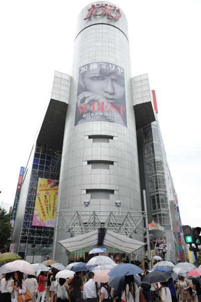 渋谷109　シリンダー広告