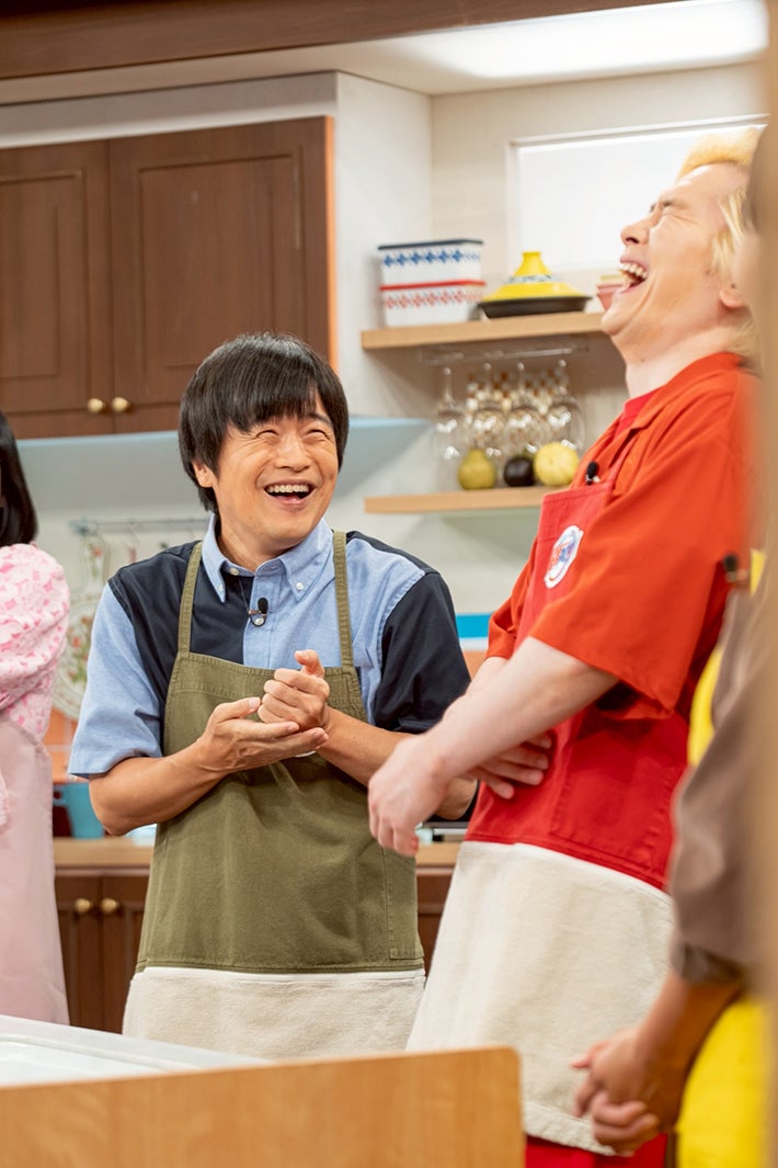 バカリズム、カズレーザー（C）テレビ朝日