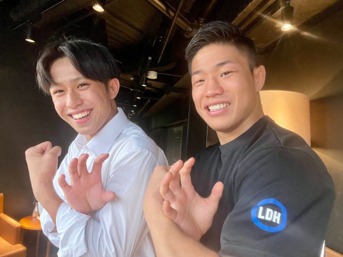 鈴木崇矢(左)(提供写真)