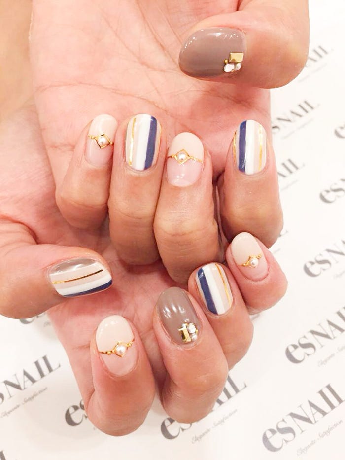 大人女子にピッタリ/画像提供:esNAIL