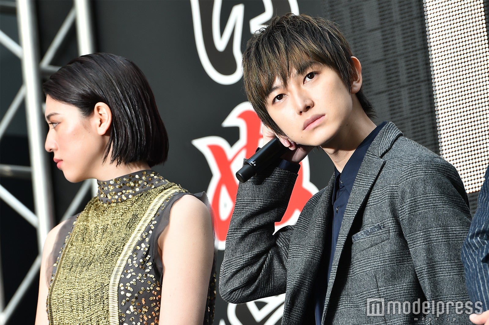 三吉彩花、本郷奏多 （C）モデルプレス