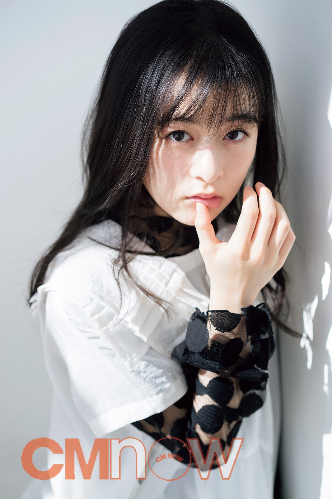 森七菜、言葉を失うほどの愛くるしさ 春の日差しに戯れる姿披露