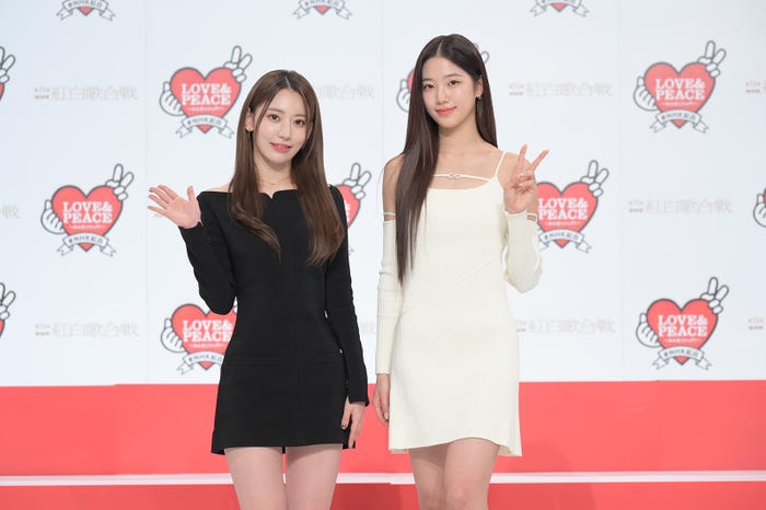 LE SSERAFIM(左から)サクラ(宮脇咲良)、カズハ(C)NHK