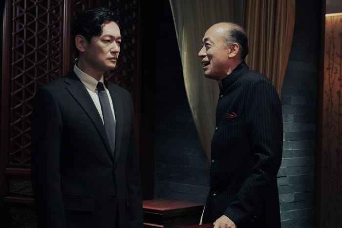 井浦新、酒向芳「アンメット ある脳外科医の日記」第9話より(C)カンテレ