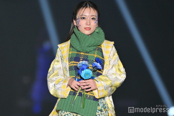 矢吹奈子(C)モデルプレス