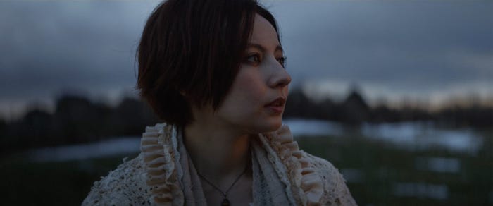 ベッキー新CMより(提供写真)