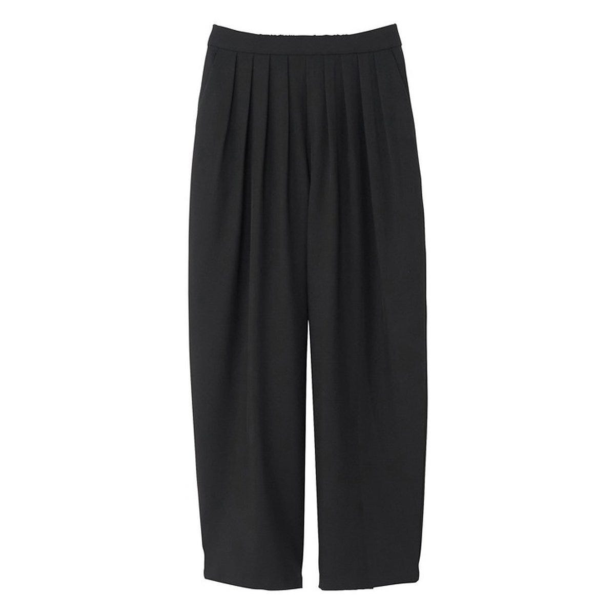 しまむらのタックパンツ（早川ちひろ）