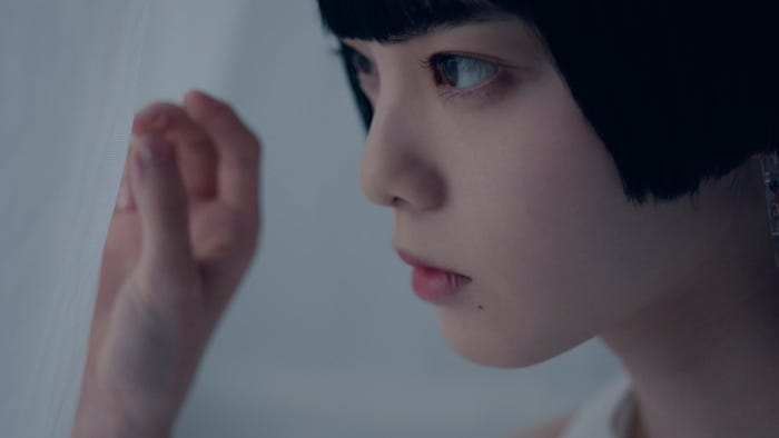 平手友梨奈/PARIS FASHION WEEK「ANREALAGE(アンリアレイジ) 2021S/S COLLECTION」(提供写真)