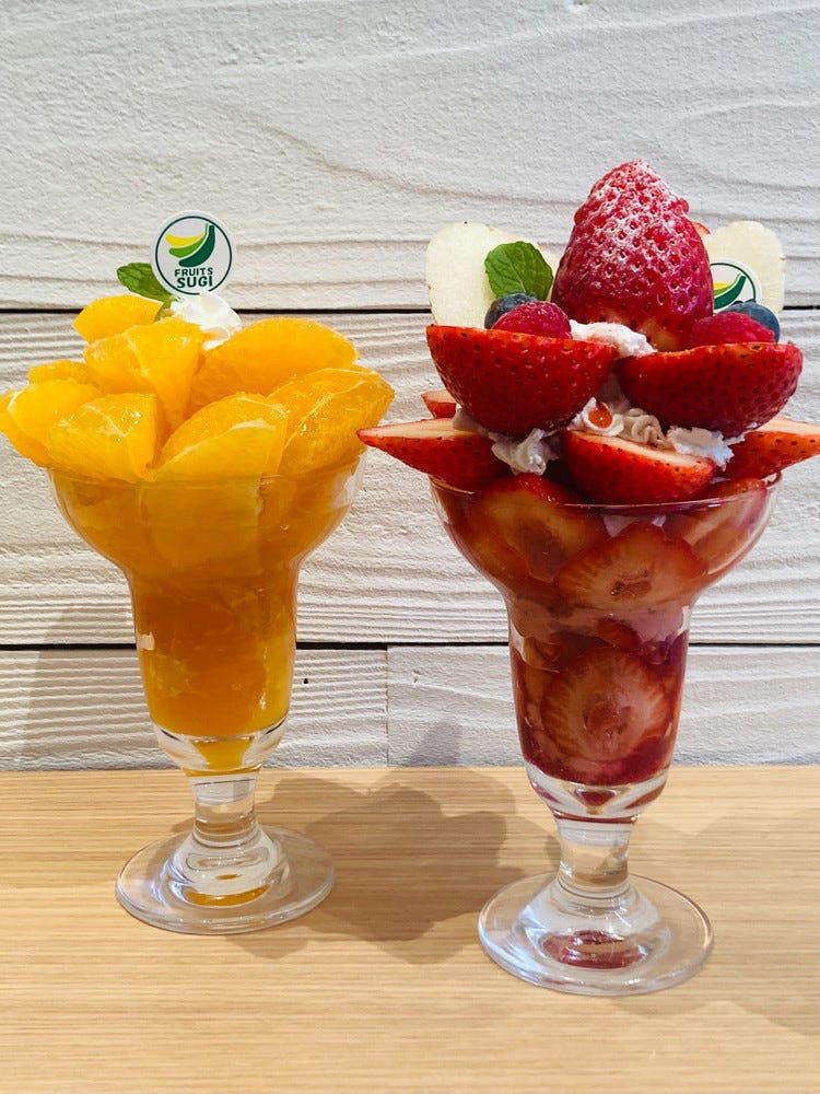 「フルーツすぎ」贅沢果物パフェ&ジュースの人気店が丸の内に誕生