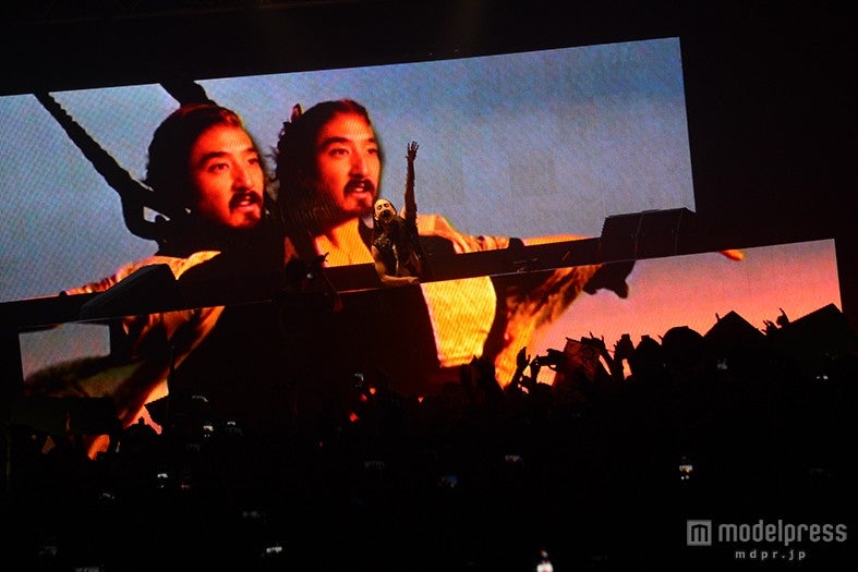 レオナルド・ディカプリオとケイト・ウィンスレットの顔がスティーヴ・アオキに…