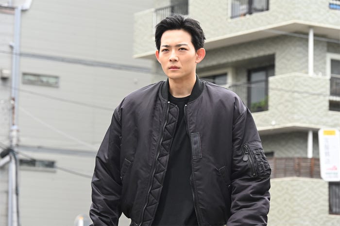 竜星涼「潜入兄妹 特殊詐欺特命捜査官」第1話(C)日本テレビ