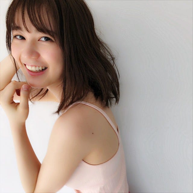 乃木坂46生田絵梨花 写真集公式twitterのオフショット連投に 神企画 暴れすぎ と絶賛の声 モデルプレス 乃木坂46生田絵梨花 写真集公式twitterのオフショット連投に 神企画 暴れすぎ と絶賛の声 モデルプレス