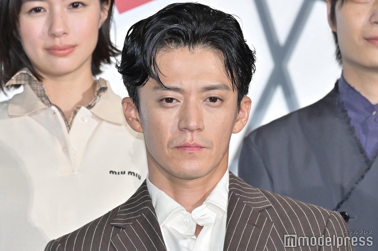 小栗旬（C）モデルプレス