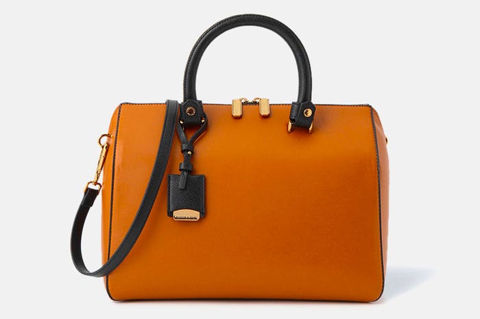 ラージブロイングバッグ「CHARLES & KEITH」12,852円(税込)/画像提供:CHARLES & KEITH