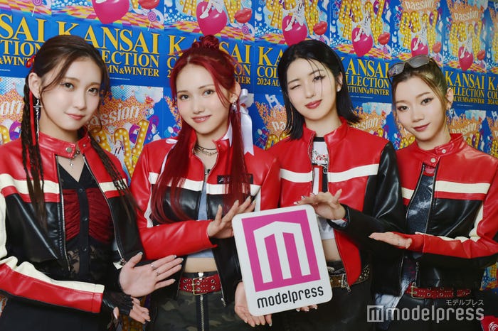 IS:SUE(左から)会⽥凛、釼持菜乃、⽥中優希、坂⼝梨乃(C)モデルプレス