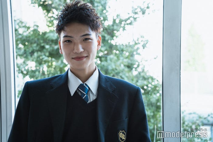 山崎隼輔さん(C)モデルプレス