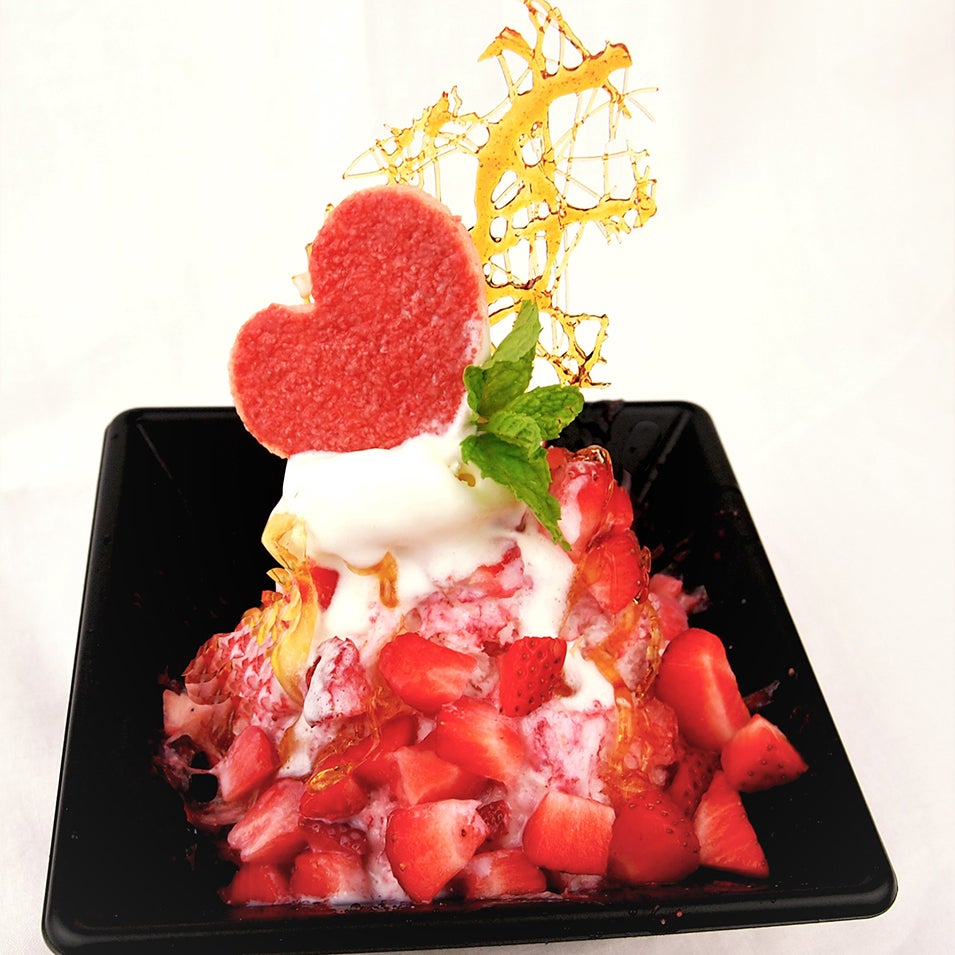 アオイ「パリパリ飴の苺氷」（提供画像)
