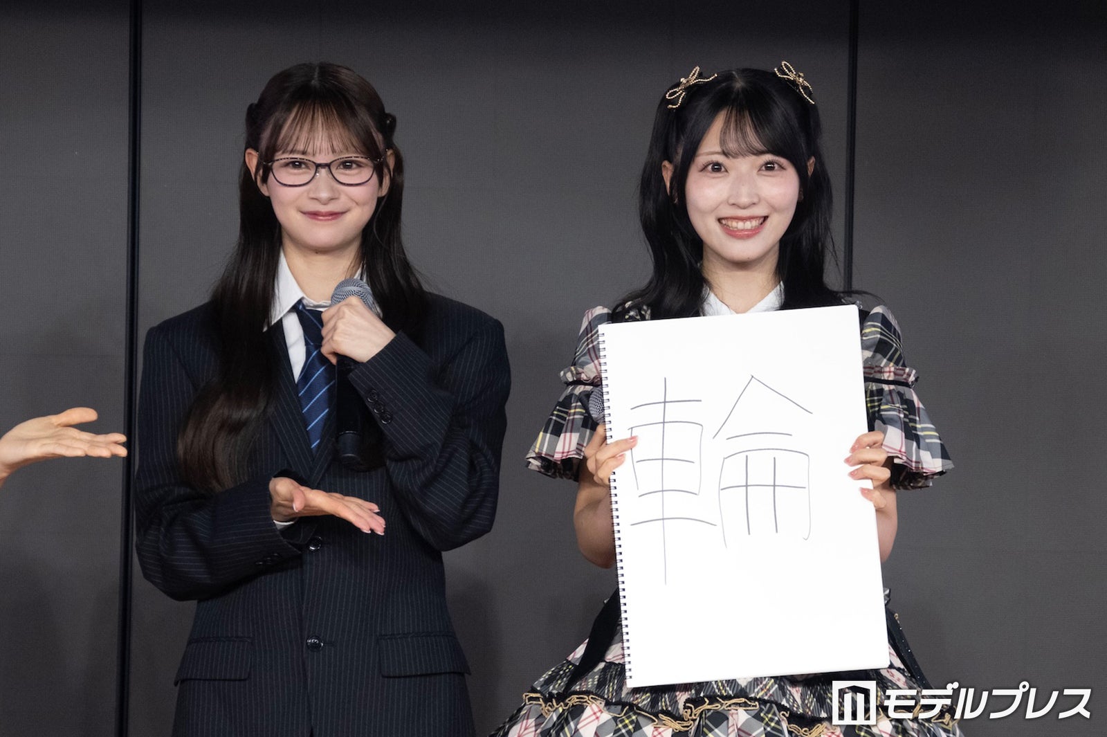 伊藤百花、佐藤綺星（C）モデルプレス