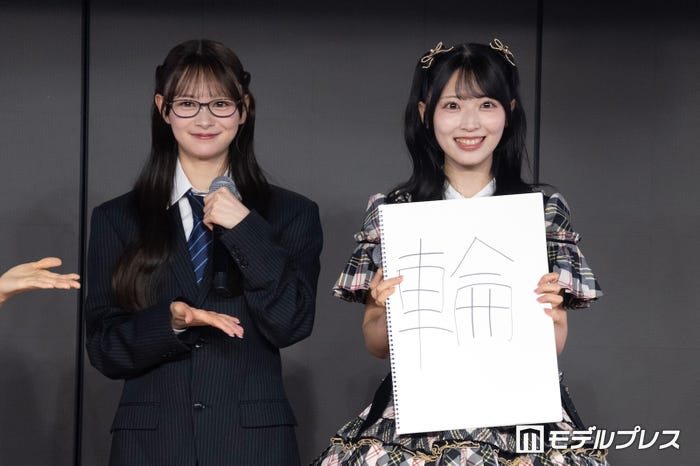 伊藤百花、佐藤綺星(C)モデルプレス