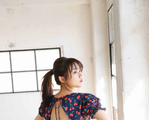 有村架純、美背中を披露 ヘルシー&大人可愛い春コーデで魅了