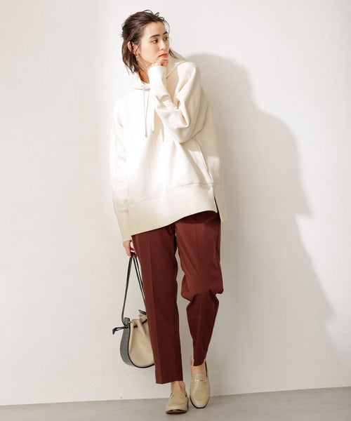 21年は 白トップス コーデにトレンド感を 大人女子のきれいめスタイル集 モデルプレス