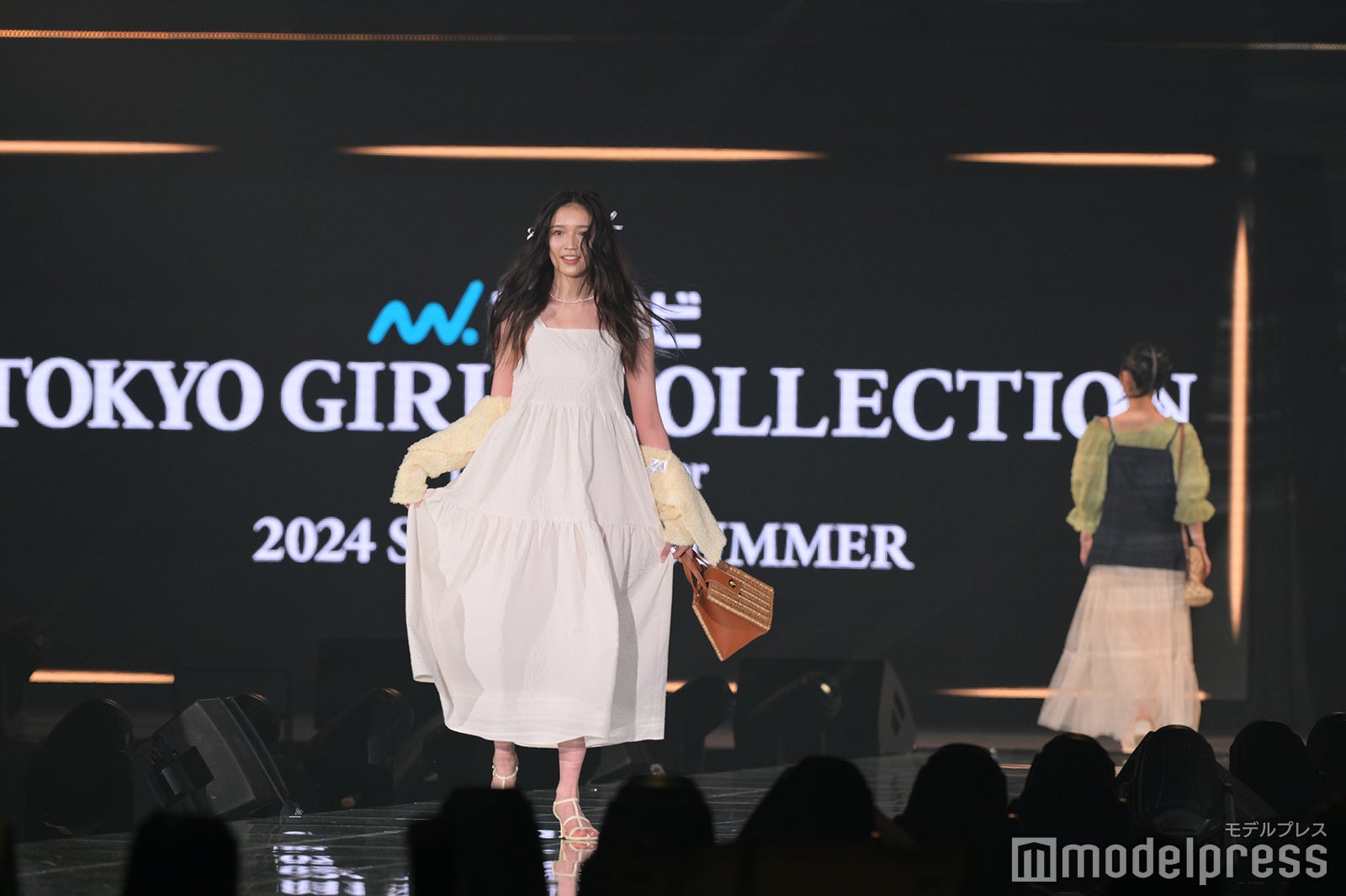 （C）モデルプレス