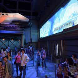 スペースポート・アライバルホール (C)Disney/Lucasfilm Ltd.