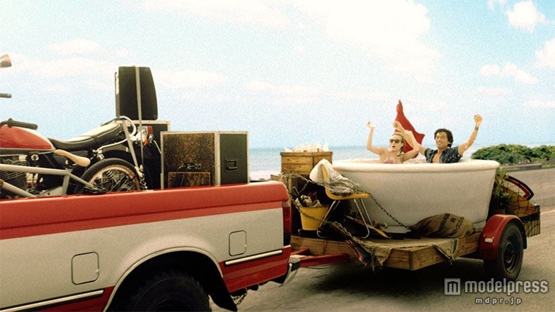 美女とデート中の斎藤工