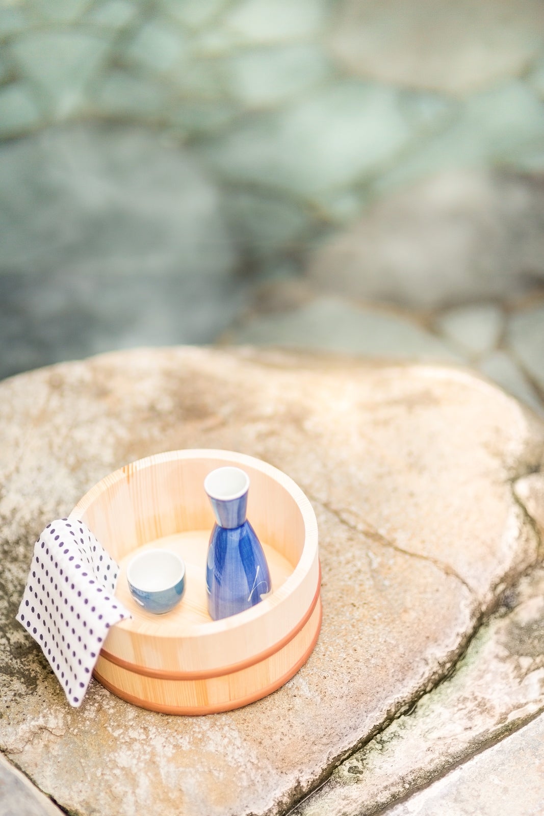 あなたが行くならどの温泉？／photo by 写真素材ぱくたそ