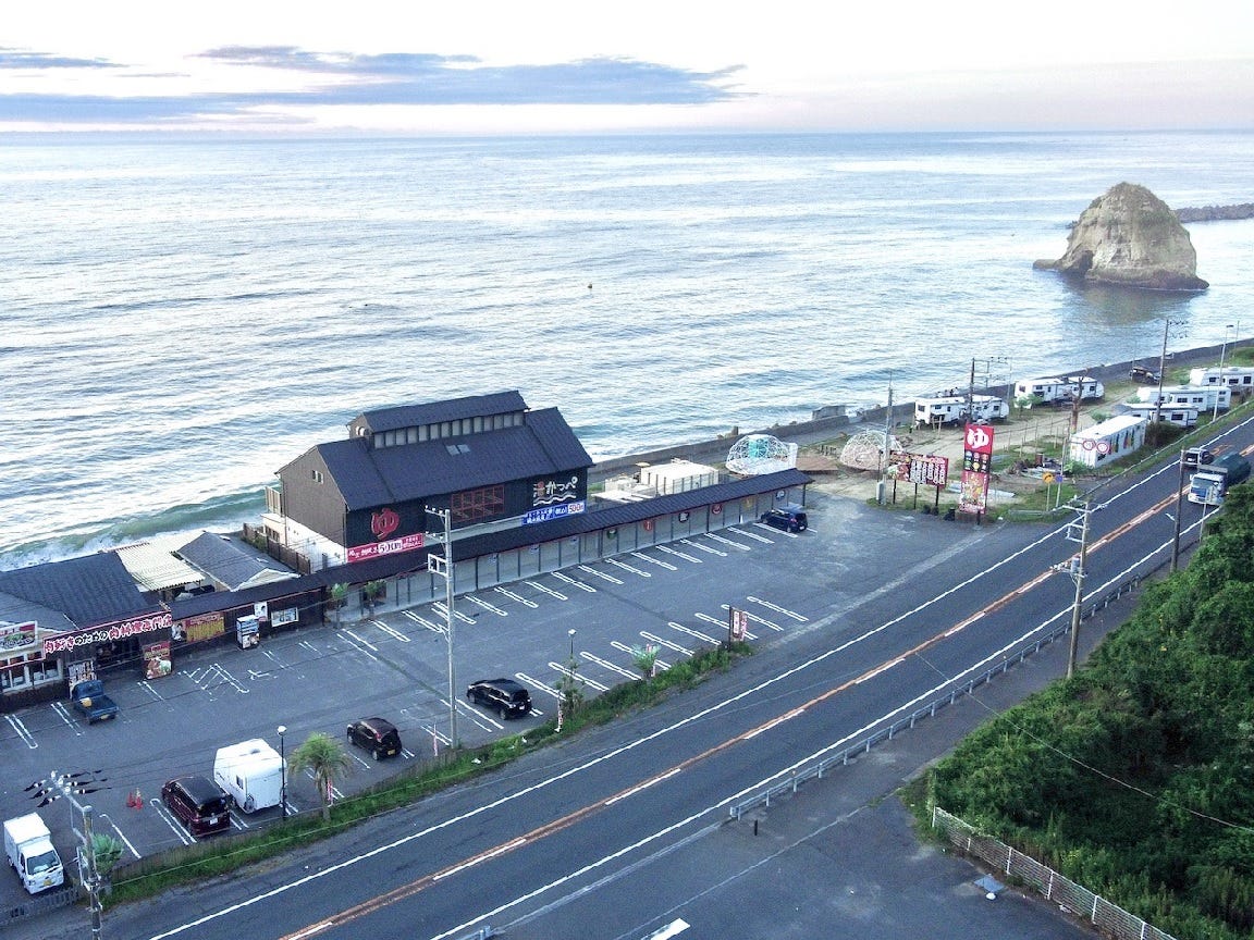 茨城「グランピングヴィレッジIBARAKI」海辺で温泉やBBQを堪能できる滞在施設