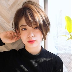 伸ばしかけショート をもっとかわいく まとめ髪やアレンジをご紹介 モデルプレス