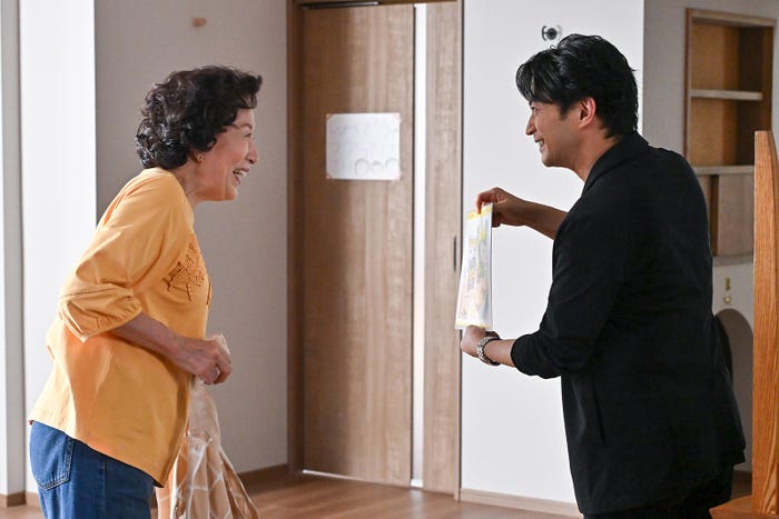 高畑淳子、津田健次郎「西園寺さんは家事をしない」最終話より(C)TBS