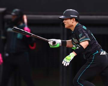 日本ハム・清宮幸 意地の2打席連続適時打「執念で打ちました。明日につながる攻撃だったかな」