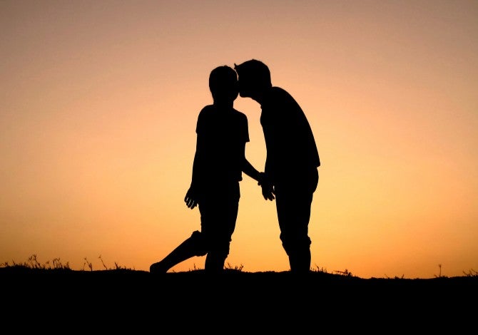 男性は キスの最中に元カノを思い出すことってあるの モデルプレス 男性は キスの最中に元カノを思い出すことってあるの モデルプレス