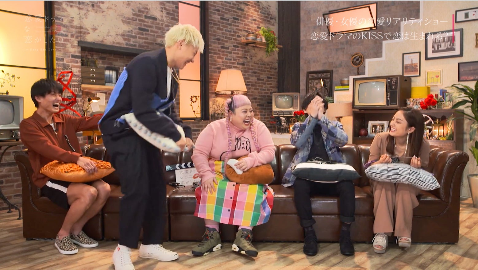 福徳秀介、小森隼、渡辺直美、テジュ、谷まりあ（C）AbemaTV