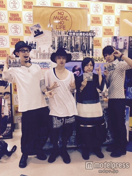 CDショップ行脚の様子