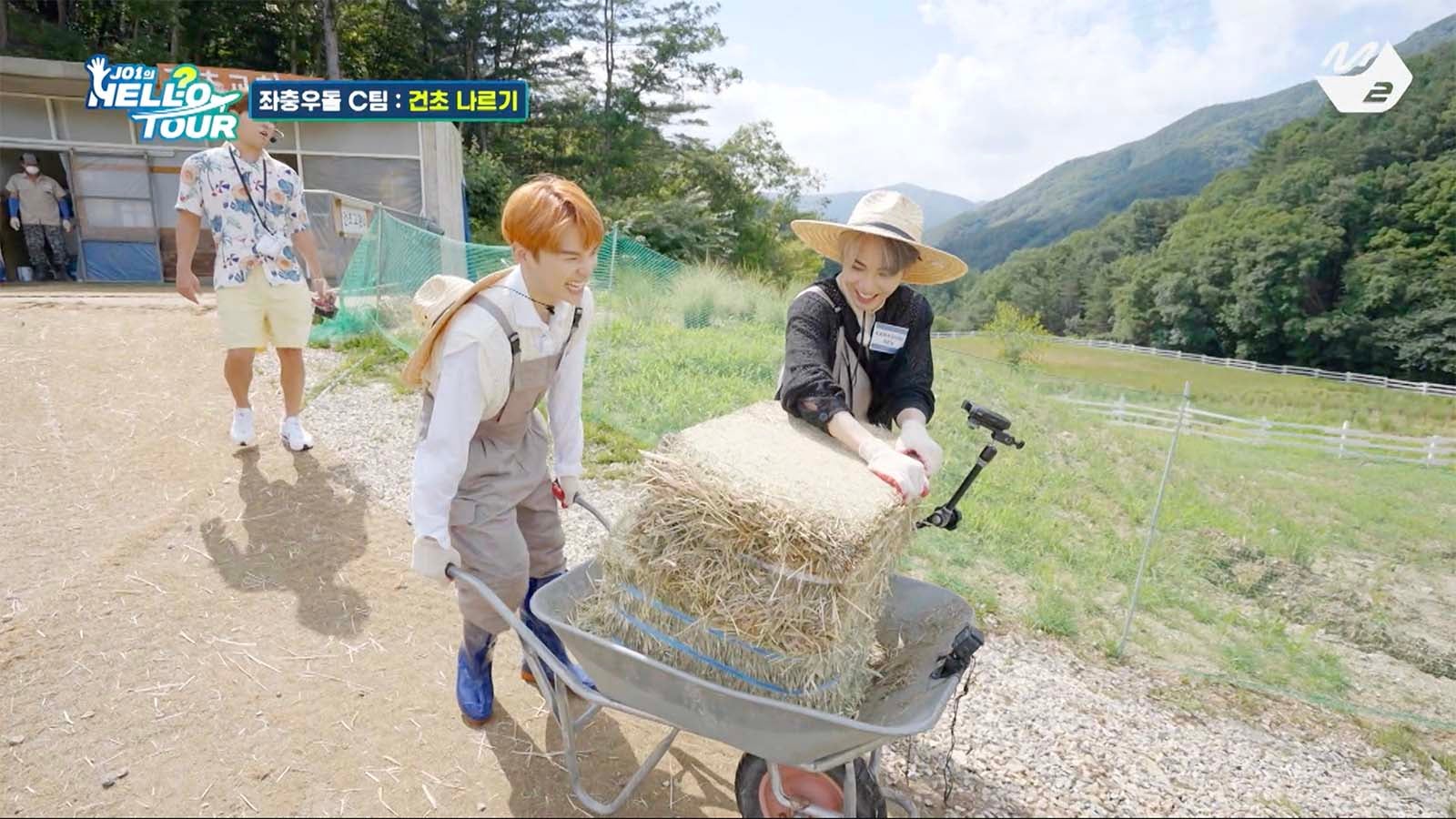 川西拓実、川尻蓮「JO1 HELL？O TOUR」（提供写真）