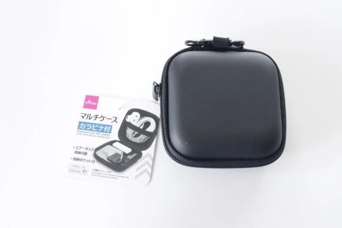 ダイソー　マルチケース（カラビナ付）　パッケージ