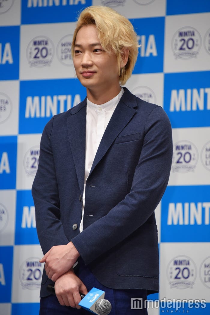 綾野剛(C)モデルプレス