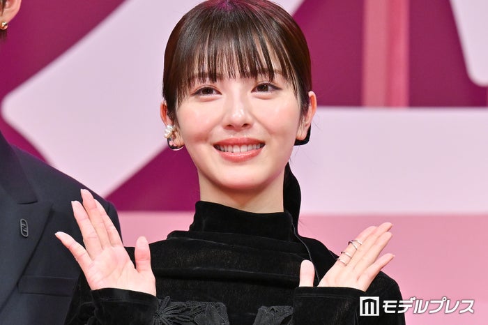 浜辺美波　共演者に“騙された”過去「あの瞬間は忘れられない」赤楚衛二・佐野勇斗ら「六人の嘘つきな大学生」舞台挨拶に豪華キャスト集結