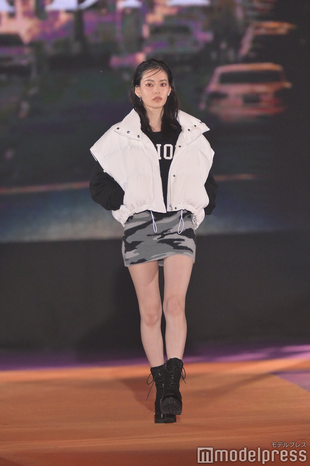 （C）モデルプレス