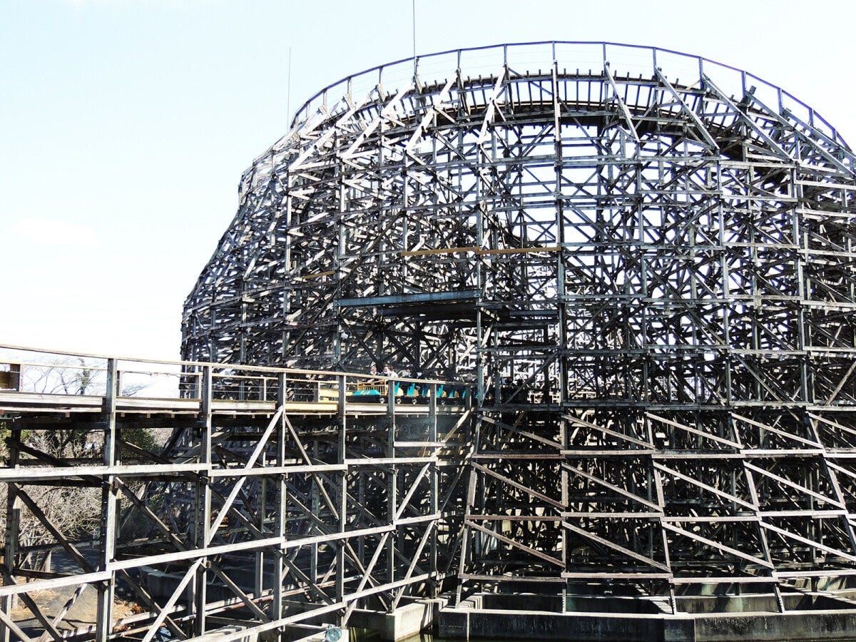 逆のアングルです。穴を抜けるとゴールまであと少し