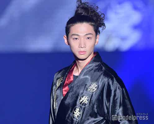 「下剋上球児」で話題・橘優輝、着物風スタイルで溢れる色気<TGC しずおか 2024>