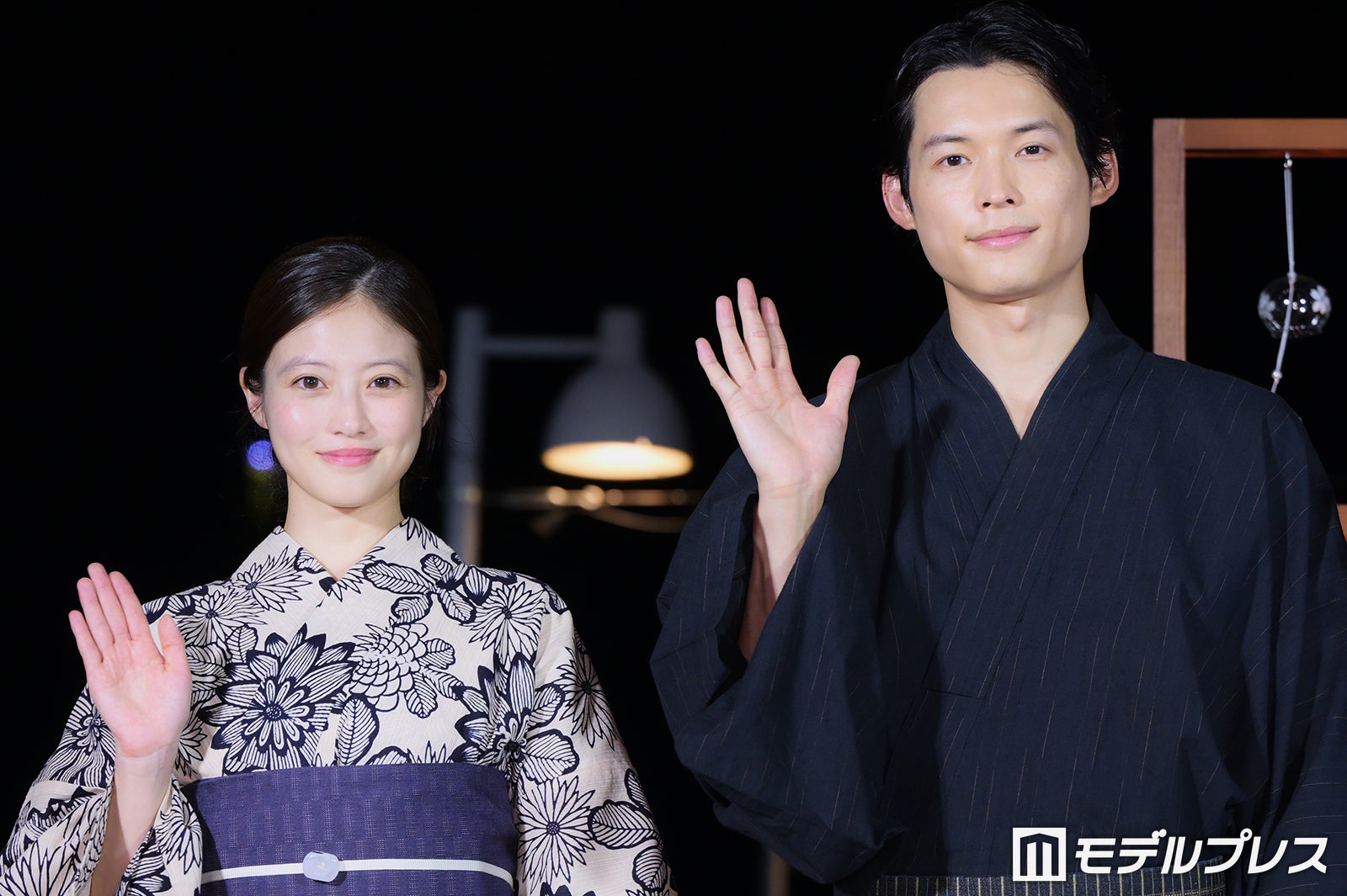 SixTONES松村北斗＆今田美桜、浴衣姿で登場・短冊に願い込める「1つ前の映画くらいからできていなくて」【白鳥とコウモリ】